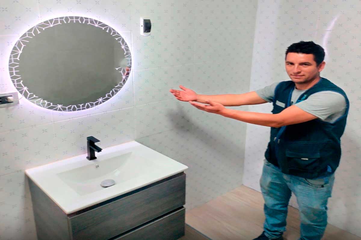 Construcción de Baños y Acabados